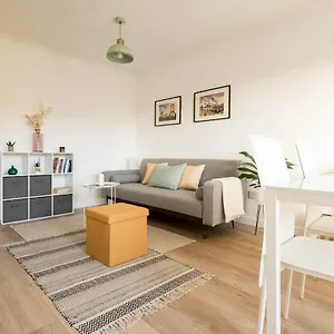 Apartment Stylish With Balcony, Minutes From, Redcar
